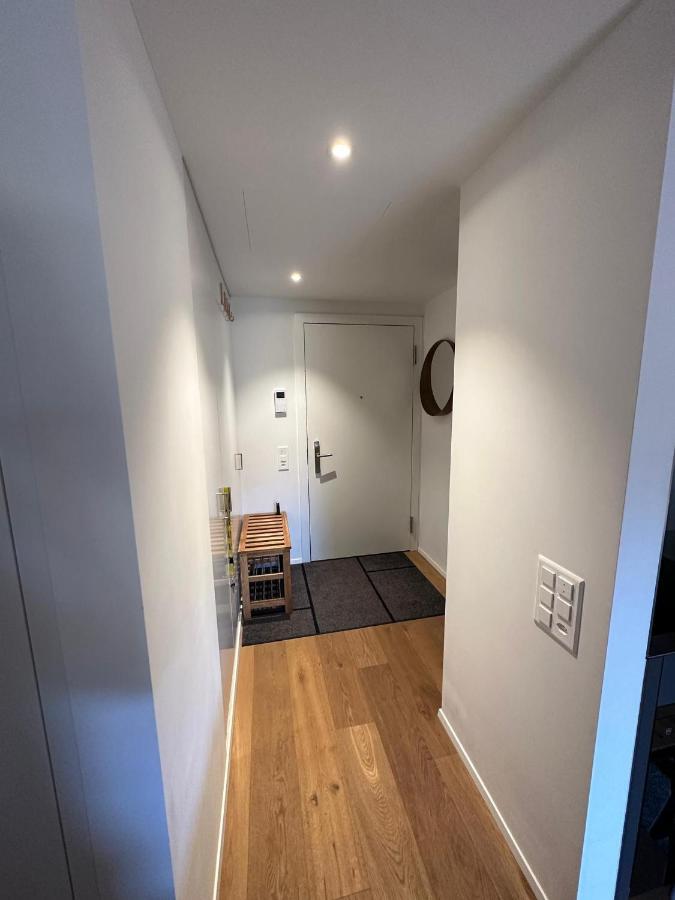 Beautiful Sunny New 1 Bed Apt Flims Ngoại thất bức ảnh