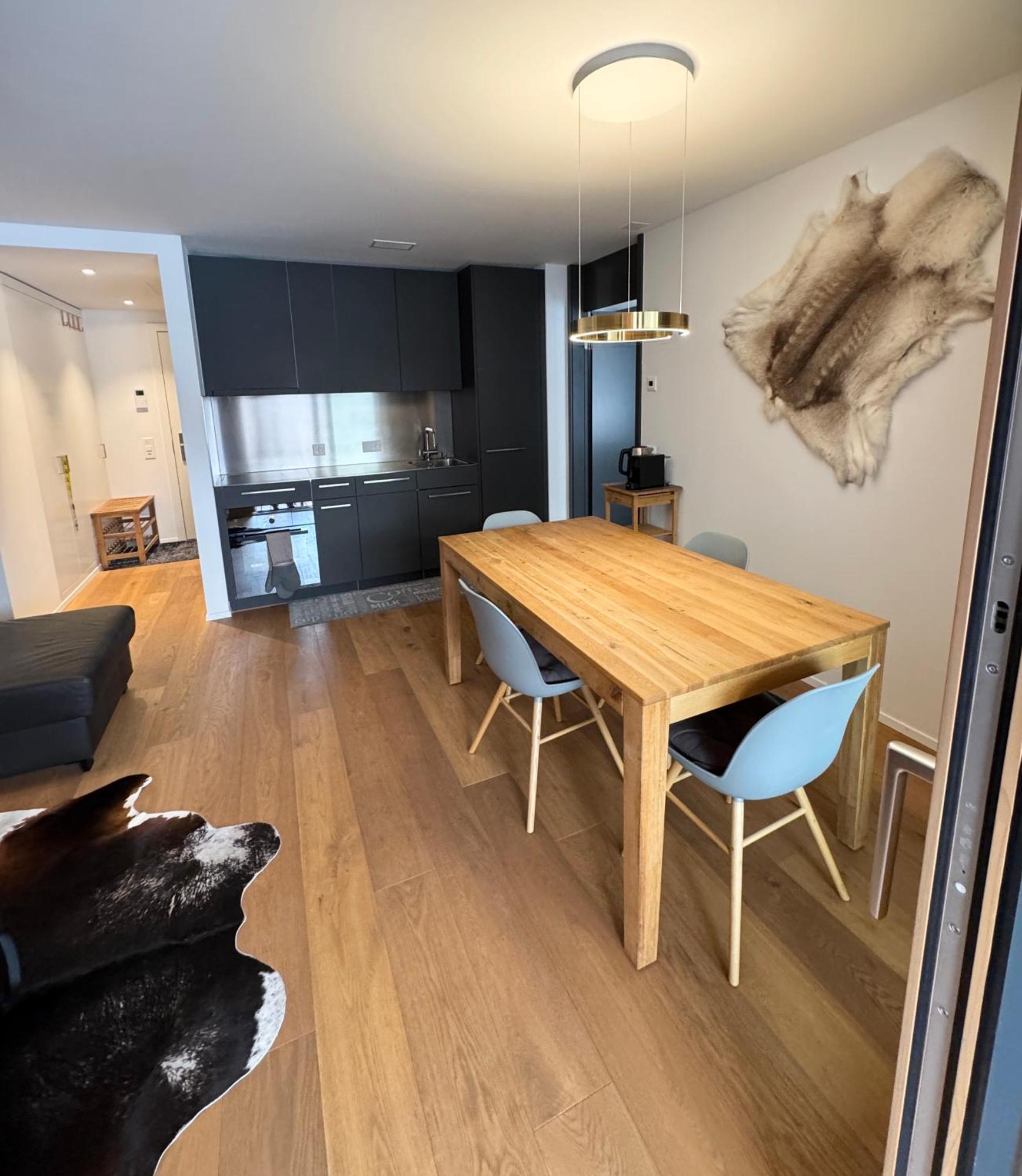 Beautiful Sunny New 1 Bed Apt Flims Ngoại thất bức ảnh